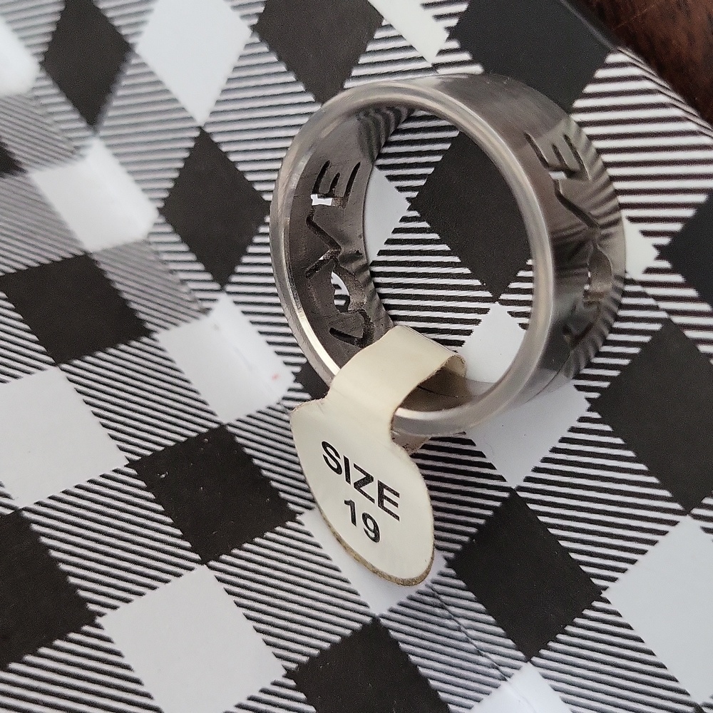 Solver Ring New Engraved solid Silver  Engraved "love" band